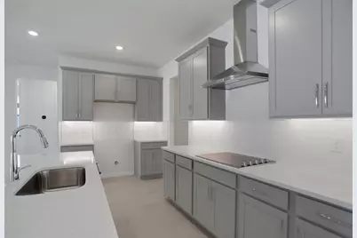 17584 Valleywood Parkway, Land O Lakes, FL 34638 - Photo 7
