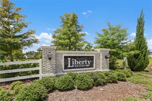 33571 Sky Blossom Cir, Leesburg, FL 34788 - Photo 3