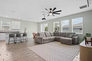 33571 Sky Blossom Cir, Leesburg, FL 34788 - Photo 15