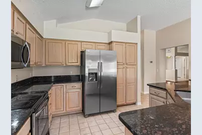823 San Salvador Drive, The Villages, FL 32159 - Photo 13