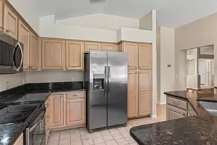 823 San Salvador Dr, The Villages, FL 32159 - Photo 13