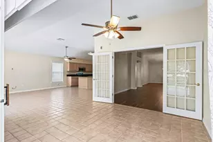 823 San Salvador Dr, The Villages, FL 32159 - Photo 7