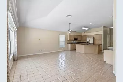 823 San Salvador Drive, The Villages, FL 32159 - Photo 9