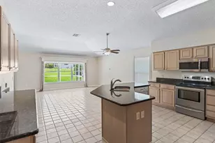 823 San Salvador Dr, The Villages, FL 32159 - Photo 15