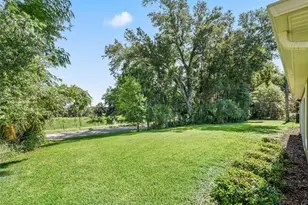 5331 Grove Mnr, Lady Lake, FL 32159 - Photo 37