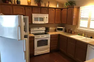 308 Vidalia Pl, The Villages, FL 32162 - Photo 3