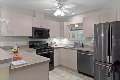 7851 SE 173rd Panorama Place, The Villages, FL 32162 - Photo 15