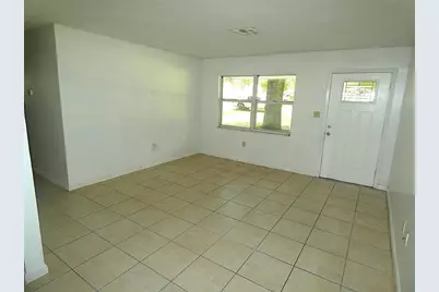 106 Willard Avenue, Fruitland Park, FL 34731 - Photo 9