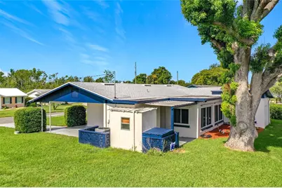 13225 Country Club Drive, Tavares, FL 32778 - Photo 45