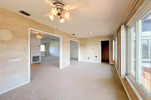 13225 Country Club Dr, Tavares, FL 32778 - Photo 27