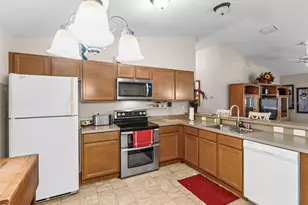 2029 Fairview Ln, The Villages, FL 32162 - Photo 7