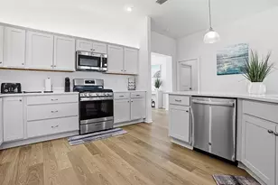 7274 Carlos Ct, The Villages, FL 34762 - Photo 15