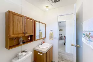 1660 Elkhart Cir, Tavares, FL 32778 - Photo 27