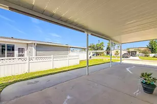 1660 Elkhart Cir, Tavares, FL 32778 - Photo 29