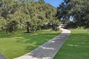 400 Carman Dr, Leesburg, FL 34748 - Photo 5