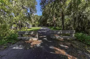 2886 N C 470, Lake Panasoffkee, FL 33538 - Photo 13