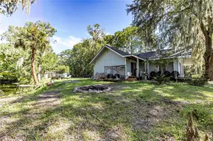 2886 N C 470, Lake Panasoffkee, FL 33538 - Photo 9