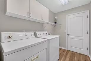 17101 SE 94th Berrien Ct, The Villages, FL 32162 - Photo 25
