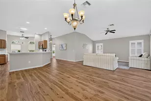 17101 SE 94th Berrien Ct, The Villages, FL 32162 - Photo 9