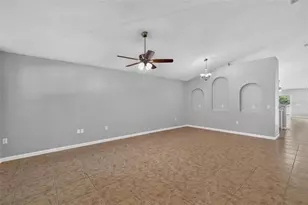 2225 Sandridge Cir, Eustis, FL 32726 - Photo 9
