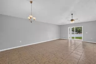 2225 Sandridge Cir, Eustis, FL 32726 - Photo 7