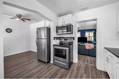 706 N Old Wire Road, Wildwood, FL 34785 - Photo 17