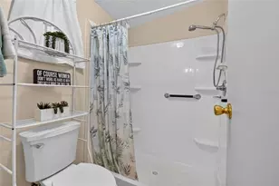 1736 Pebble Beach Ln, The Villages, FL 32159 - Photo 33