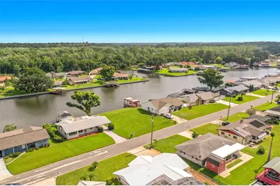 13233 Country Club, Tavares, FL 32778 - Photo 9