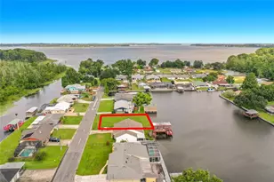 13233 Country Club, Tavares, FL 32778 - Photo 1