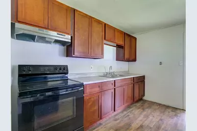 813 NW 5th Street, Webster, FL 33597 - Photo 9