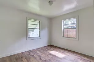 813 NW 5th St, Webster, FL 33597 - Photo 11