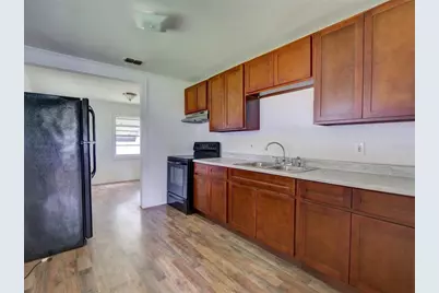 813 NW 5th Street, Webster, FL 33597 - Photo 5
