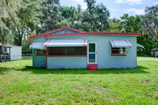 813 NW 5th St, Webster, FL 33597 - Photo 1