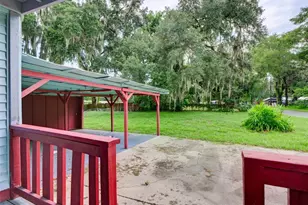 813 NW 5th St, Webster, FL 33597 - Photo 23