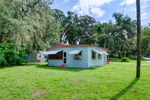 813 NW 5th St, Webster, FL 33597 - Photo 3