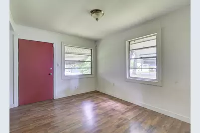 813 NW 5th Street, Webster, FL 33597 - Photo 9