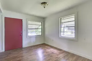813 NW 5th St, Webster, FL 33597 - Photo 9