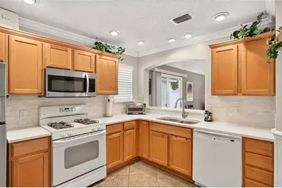 449 Layton Terrace, The Villages, FL 32162 - Photo 9
