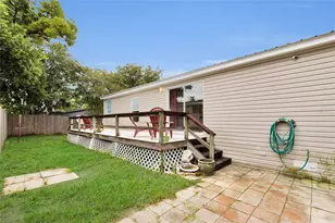 16 Cayman Cir, Umatilla, FL 32784 - Photo 25