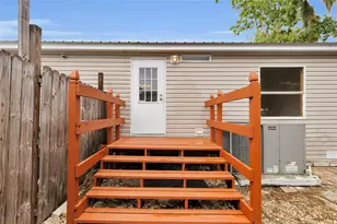 16 Cayman Cir, Umatilla, FL 32784 - Photo 3