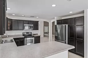 764 Baisley Trail, The Villages, FL 32162 - Photo 7