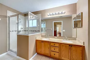25146 Cranes Roost Cir, Leesburg, FL 34748 - Photo 17