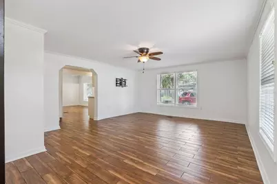 306 S Disston Avenue, Minneola, FL 34715 - Photo 7
