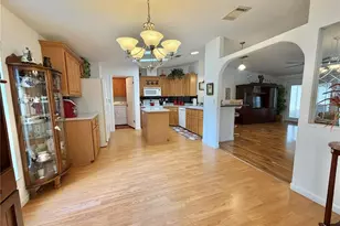 151 Sago Palm Dr, Leesburg, FL 34748 - Photo 3