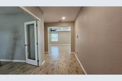 1921 Bell Creek Loop, Fruitland Park, FL 34731 - Photo 5