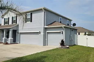 1921 Bell Creek Loop, Fruitland Park, FL 34731 - Photo 3