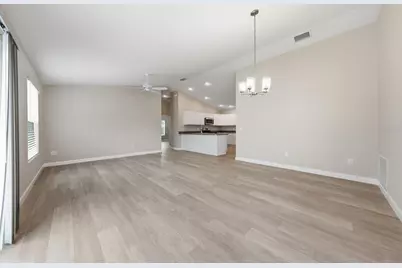 302 Zingale Lane, The Villages, FL 32163 - Photo 13