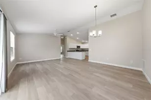 302 Zingale Ln, The Villages, FL 32163 - Photo 13