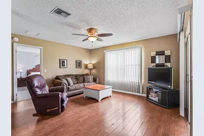 897 Livingston Loop, The Villages, FL 32162 - Photo 11
