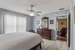 897 Livingston Loop, The Villages, FL 32162 - Photo 15